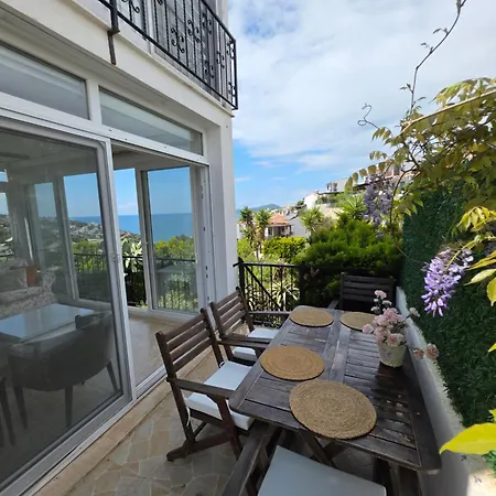 Villa Sevinc Akasya Luxury *