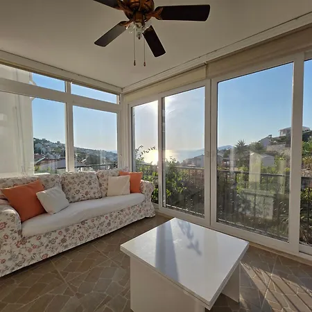 Villa Sevinc Akasya Luxury *